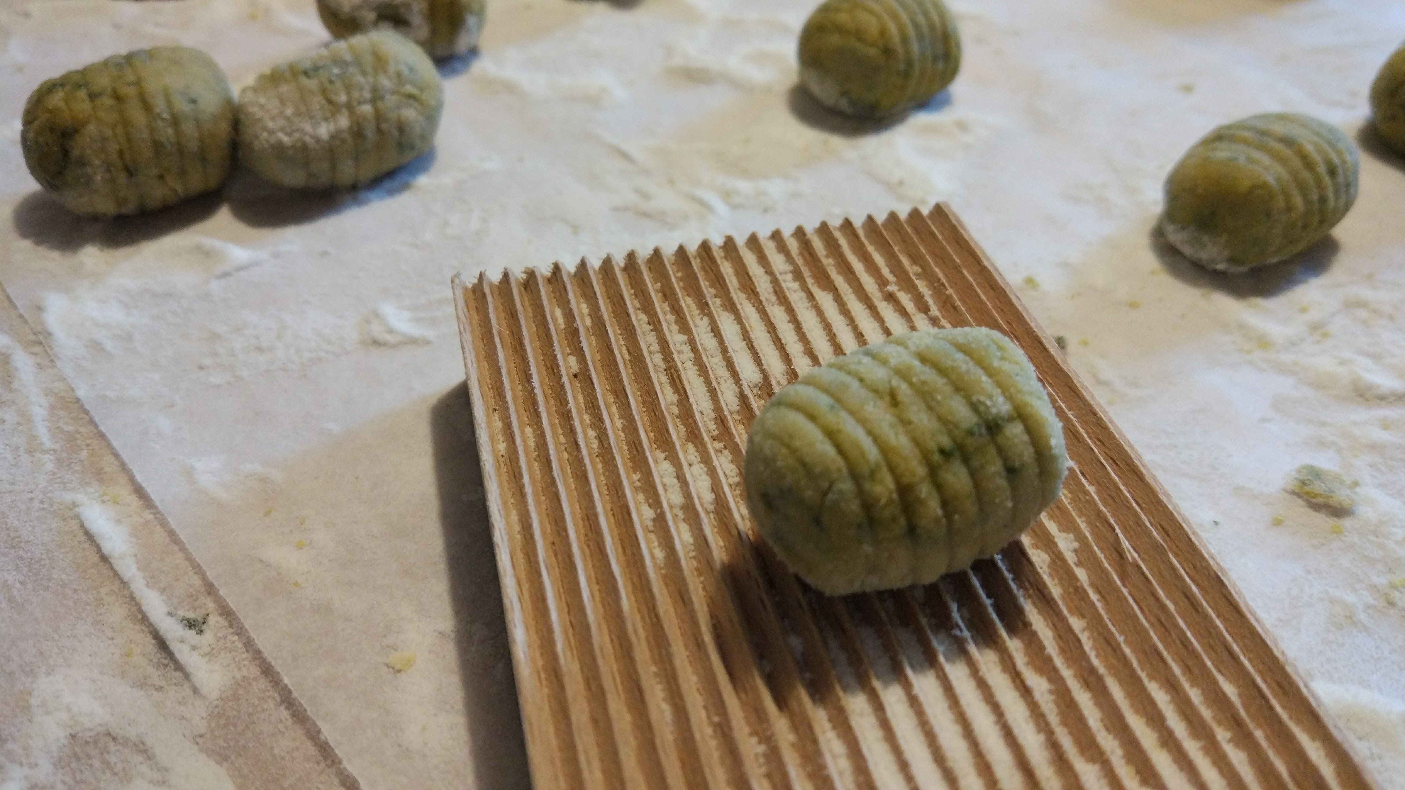 righiamo gli gnocchi uno per uno